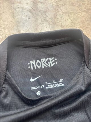 Camiseta Nike Noruega Negra Talla M