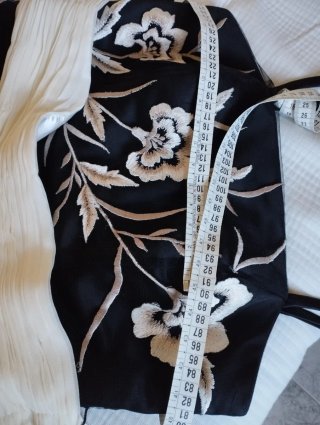 Vestido de fiesta negro y blanco