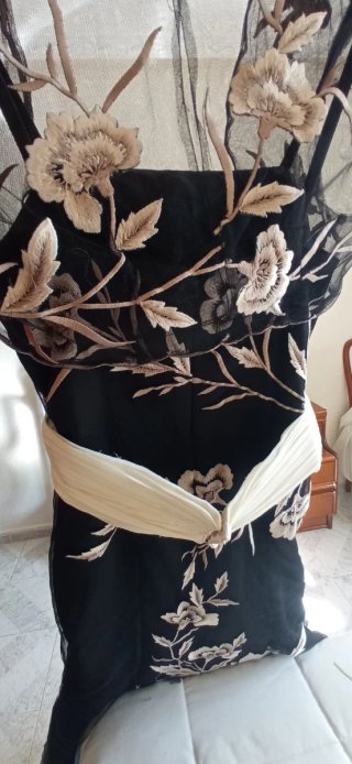 Vestido de fiesta negro y blanco