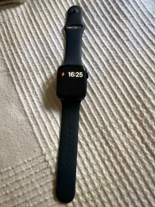 Apple Watch Series 7 45mm GPS + Cellular