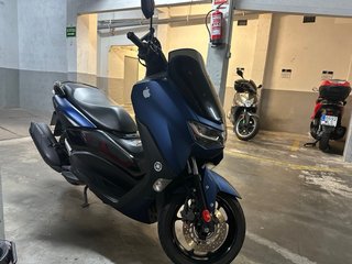 Yamaha NMAX 125 Scooter Azul/Negro