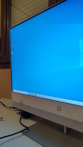 HP All-in-One 27 Plata y Blanco