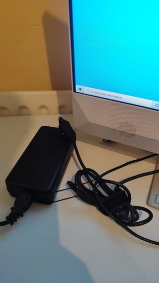 HP All-in-One 27 Plata y Blanco