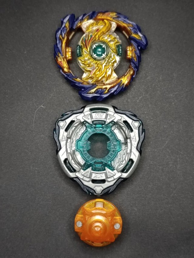 Beyblade Mirage Fafnir Takara Tomy