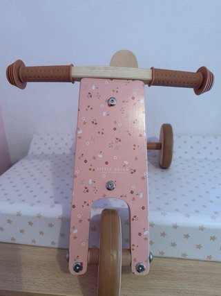 Bicicleta de madera infantil
