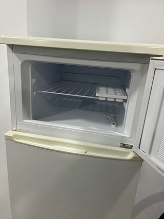 Nevera frigorífico con congelador