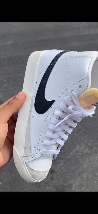Nike Blazer Mid '77 Talla 43