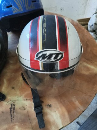 3 Cascos Moto Integrales y Abiertos