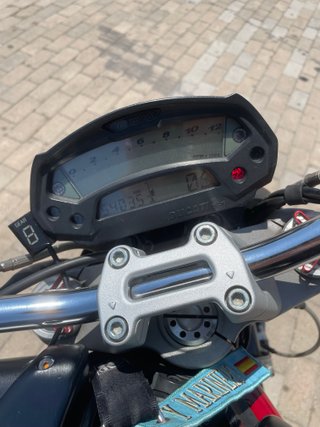 Ducati Monster 696
