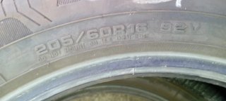 Neumático Goodyear 205/60/16 92V