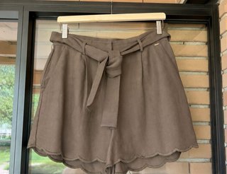Bermudas IKKS Talla 38 verde oliva