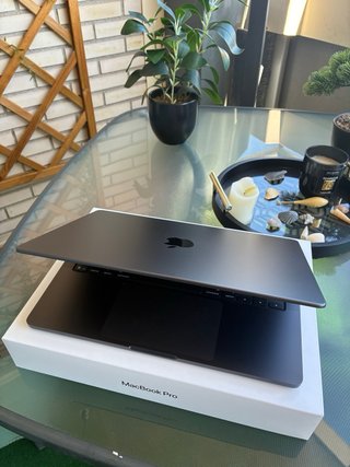 MacBook Pro 14” M5 16GB 1TB Space Gray
