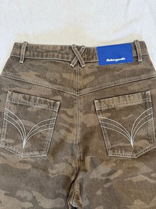 Pantalones cortos militares de Gods