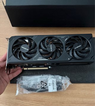 Tarjeta Gráfica Gigabyte RTX 5070