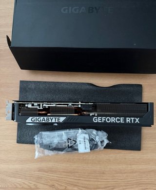 Tarjeta Gráfica Gigabyte RTX 5070