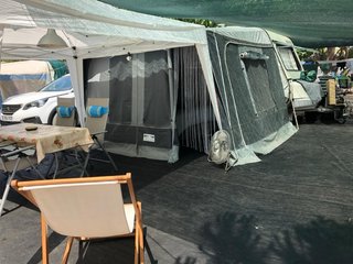 Caravana Adria 3,10m rutera con avance nuevo