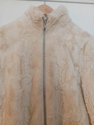 Chaqueta pelo sintético beige Pull&Bear Talla S