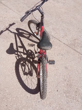 Bicicleta infantil roja Orbit BBT serie 20