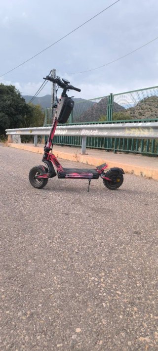 Patinete Eléctrico Ecoextreme M41 Armored one Pro.