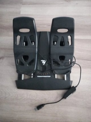 Pedales Thrustmaster