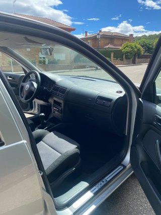 Volkswagen Golf 2001