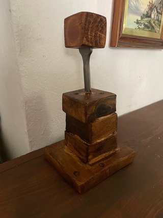 Astillador de leña artesanal