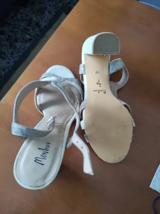 Sandalias tacón Menbur T.39 Beige/Plata