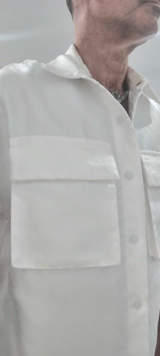 Camisa jacket  blanca de manga corta con bolsillos