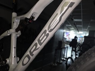 Bicicleta Orbea Oiz Blanca