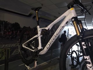 Bicicleta Orbea Oiz Blanca