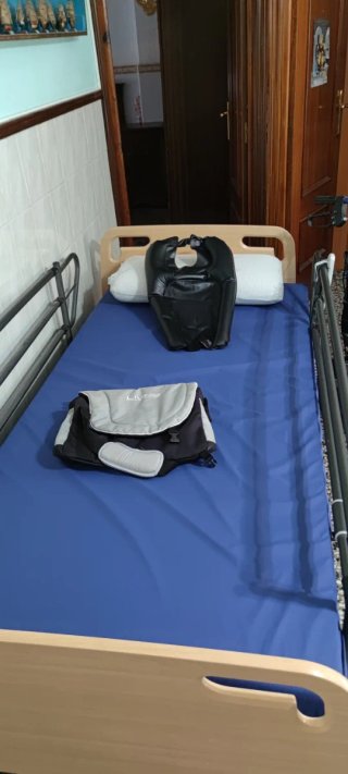 Cama hospitalaria eléctrica