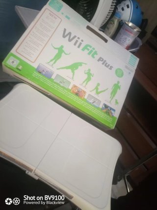 Nintendo Wii Fit Plus con Tabla Balance