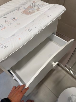 Mueble cambiador con bañera y cajones