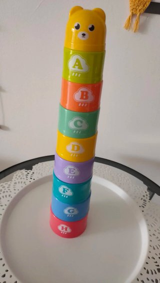 Set 2 giochini per bambini piccoli.