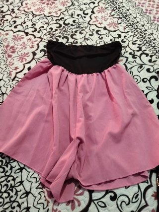 4 vestidos talla m y 2 monos talla m