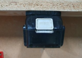 MAKITA Soporte DC18RD Dual + 2 soportes baterias