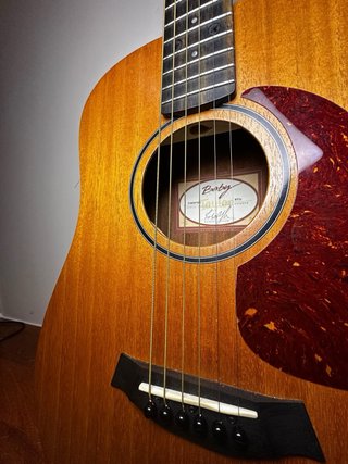 Guitarra Baby Taylor Electro Acústica