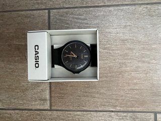 Reloj Casio Quartz Negro
