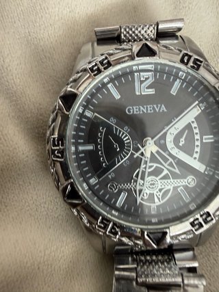 Reloj Geneva Heavy Negro y Plateado
