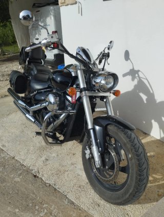 Suzuki Intruder M 800 Negra