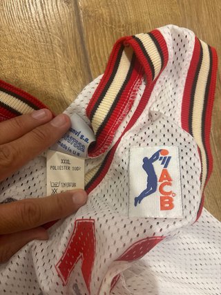Camiseta Pamesa Valencia Basket Firmada