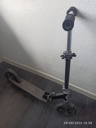 Patinete infantil negro