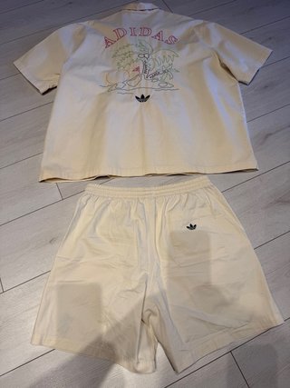 Completo Adidas Originals: Camicia e Shorts