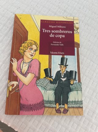 Tres sombreros de copa
