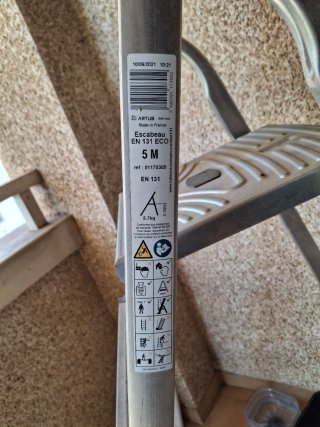 Escalera aluminio 5 peldaños