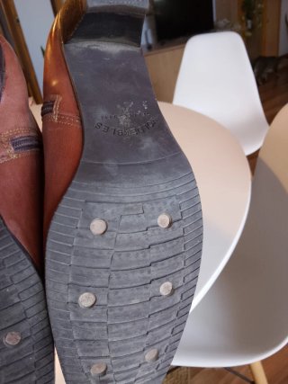 Botas altas de piel marrones