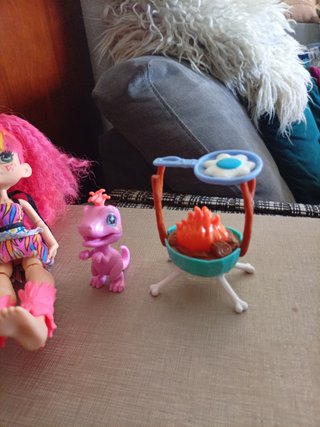 Muñeca con accesorios