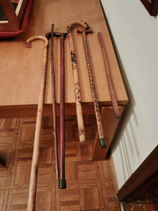 Conjunto de 5 bastones antiguos