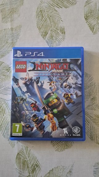 Pack 4 Videojuegos PS4: LEGO Star Wars, Spongebob,