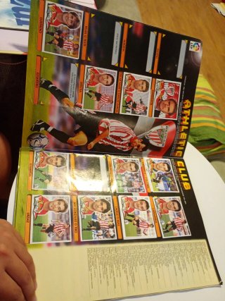 Álbum Liga 2000-2001 LFP INCOMPLETO